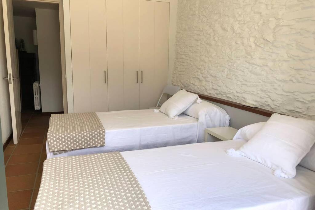 Roques - Casa En Primera Linea De Mar En カダケス エクステリア 写真