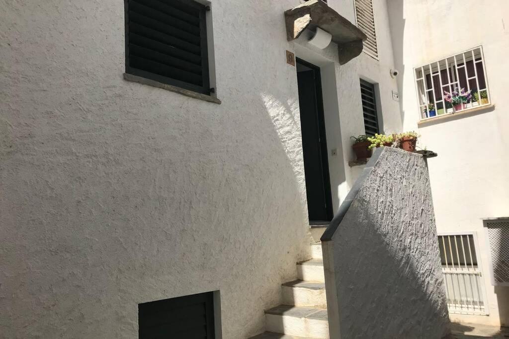 Roques - Casa En Primera Linea De Mar En カダケス エクステリア 写真