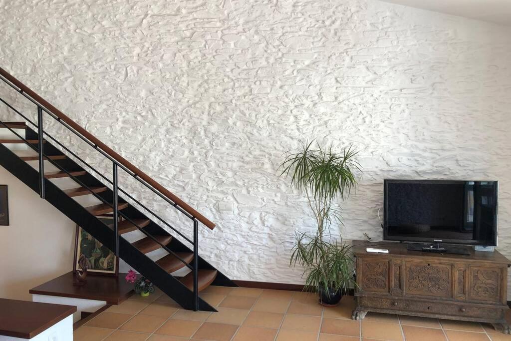 Roques - Casa En Primera Linea De Mar En カダケス エクステリア 写真